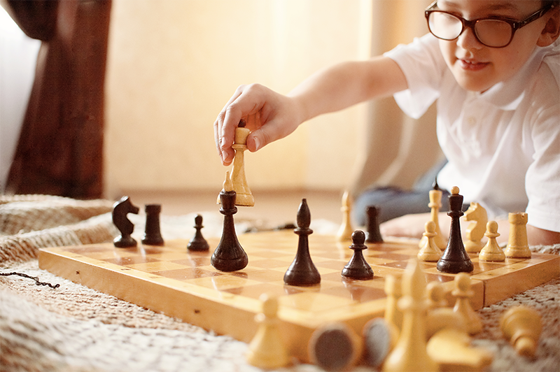 Как игровые занятия с детьми развивают способность мыслить образно, стратегически и позитивно